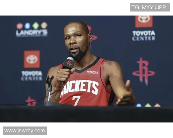 杜兰特谈被包夹：大家别总想着把球传给我 自己也要主动创造机会