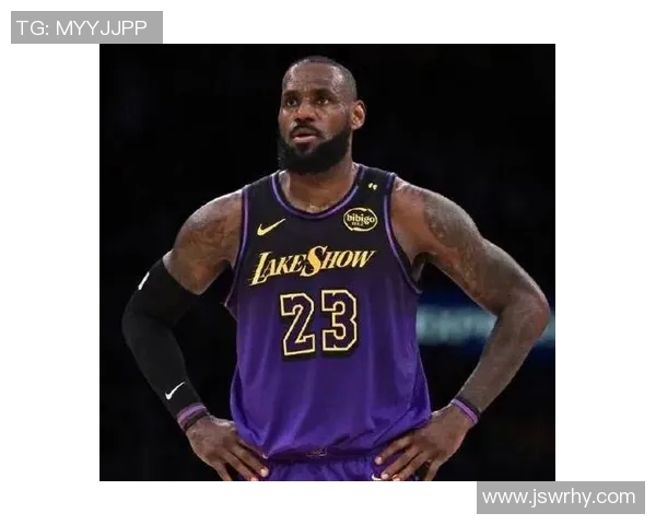 詹姆斯末节连得10分+致命抢断，湖人112-108险胜76人，40岁传奇再创历史纪录