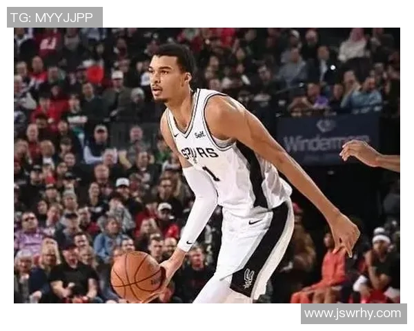 文班亚马迎盖帽里程碑！轰17+7隔扣霍姆格伦 难阻马刺崩盘无缘四杀雷霆