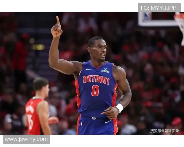 杜伦强势表现：本赛季第五次20分15篮板，仅次约基奇